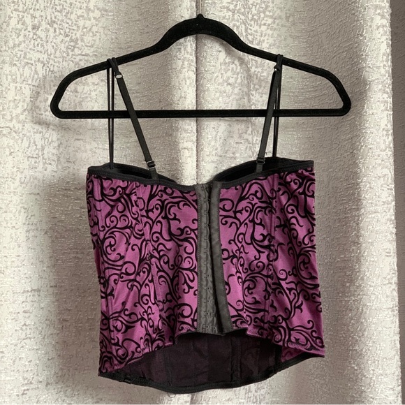 💜🖤GORGEOUS purple and black corset top! - Picture 2 of 4